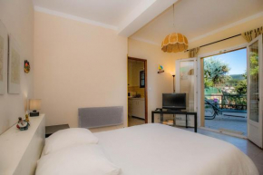 Гостиница B&B Chez Max  Фиганьер